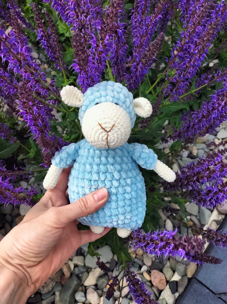 Crochet Pattern Little Sheep: Easy Amigurumi  tutorial for Beginners - PDF in English, Digital