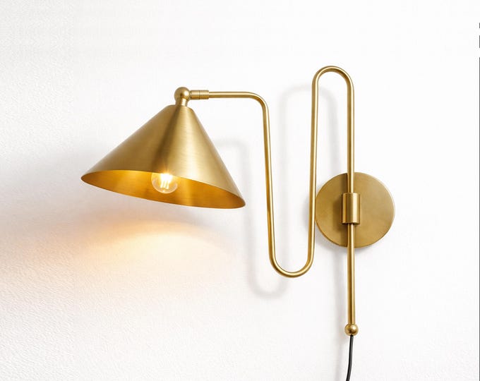 Handmade Brass Wall Sconce: Modern Industrial Lighting