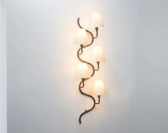 A Modern Glow Wrapped in Classic Matte Black