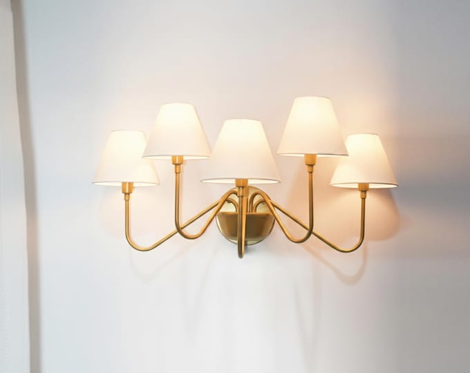 Timeless charm, endless brilliance — only in Gold Brass.