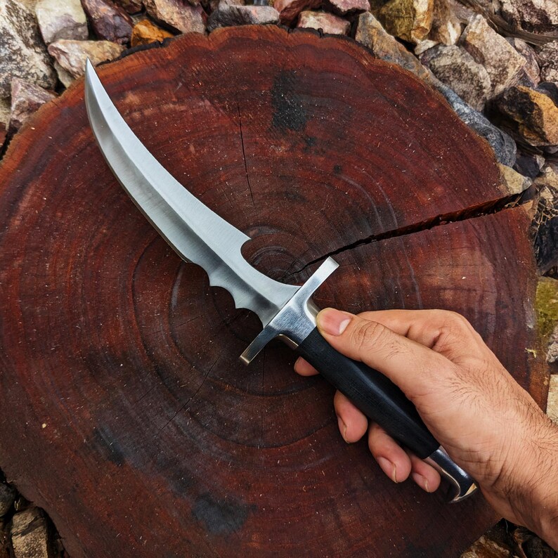 Bat-man knife Under the Red Hood | Replica Knife Inspired of Red Hood | Anime Knife | Gift for Anime Fans | Christmas Gift | Cosplay Prop | Anniversary Gift | Gift for Him | Gift for Men | Gift for Husband | Groomsmen Gift Knife | Gift for Collectors