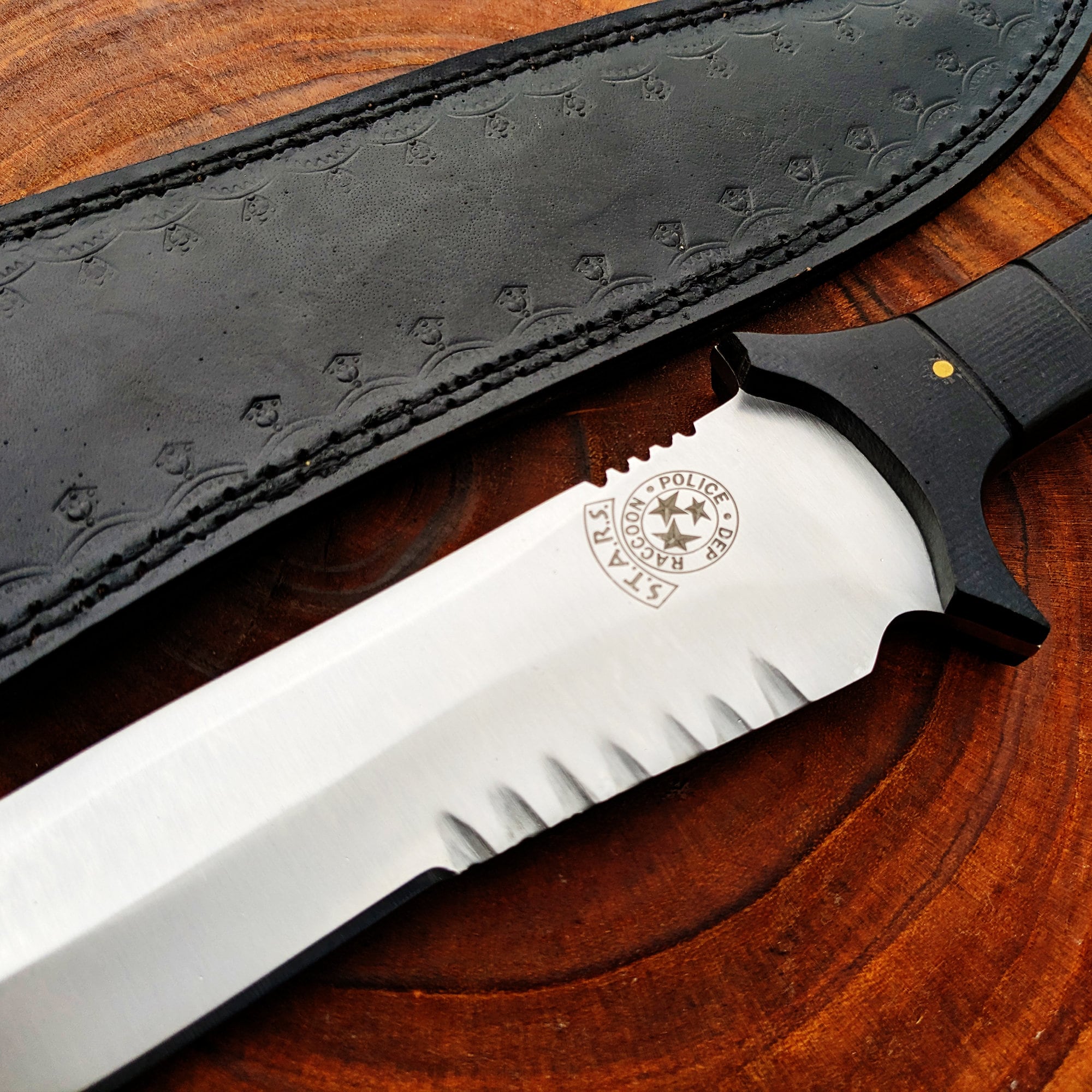 ハンドメイドD2スチールRE4レプリカナイフ：レオン・ケネディゲーム