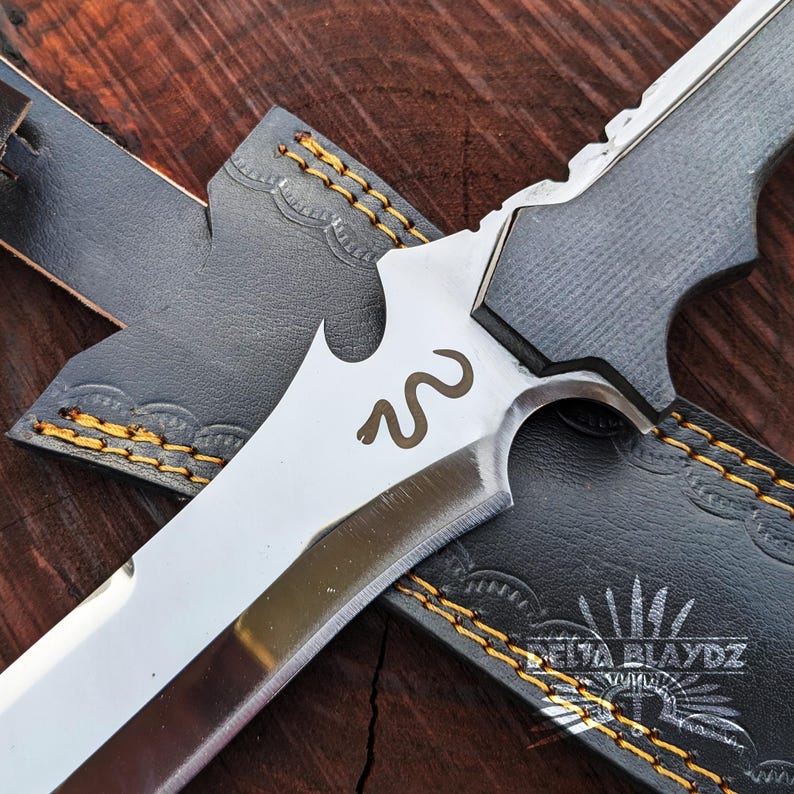 Handmade Resident Evil 4 Jack Krauser Knife Replica: D2 Steel Full Tang With Leather Sheath | Game Knife | New RE4 Remake Replica | Gift for Him | Birthday Gift | Handmade Knife | Hunting Knife | Best Gifts | Gift for Boyfriend | Gift for Brother | Hunting Gifts | Handmade Gifts | Gaming Props | Christmas Gift