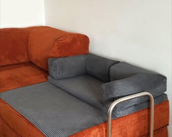 Organic cat couch, modern pet lounge seat, orthopedic dog bed furniture, elevated sofa