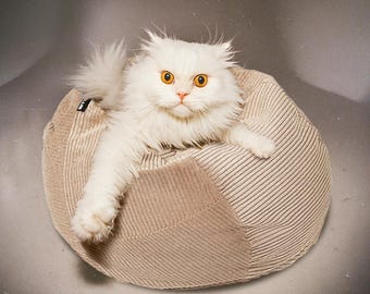 Beige organic cat couch, black friday sale, modern cat furniture, elevated cat bed, orthopedic pet bed, cat donut bed, dog mom gift