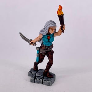 Rogue, Fighter, or Adventurer Hand-Painted Miniature for Tabletop Games such as DnD, Pathfinder, Frostgrave, and RPGs