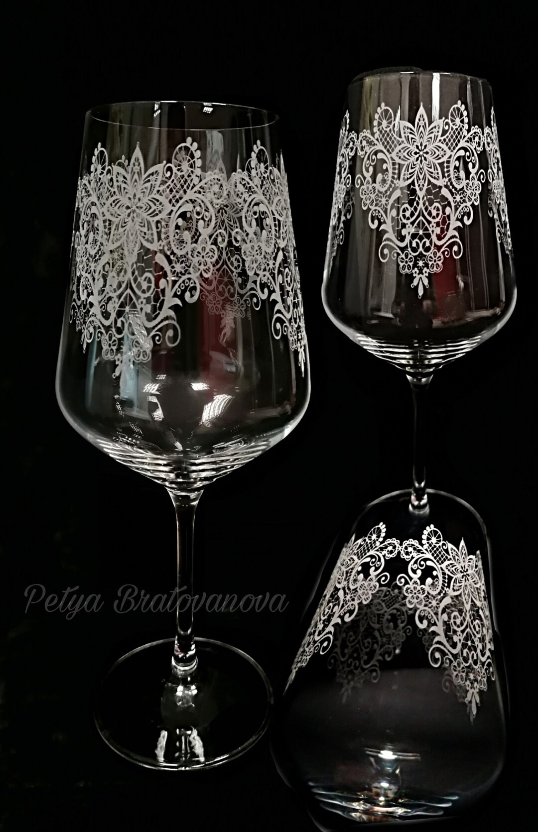 Hand Engraved Lace Wine Glass Personalized Luxurious Crystal Wine Glass