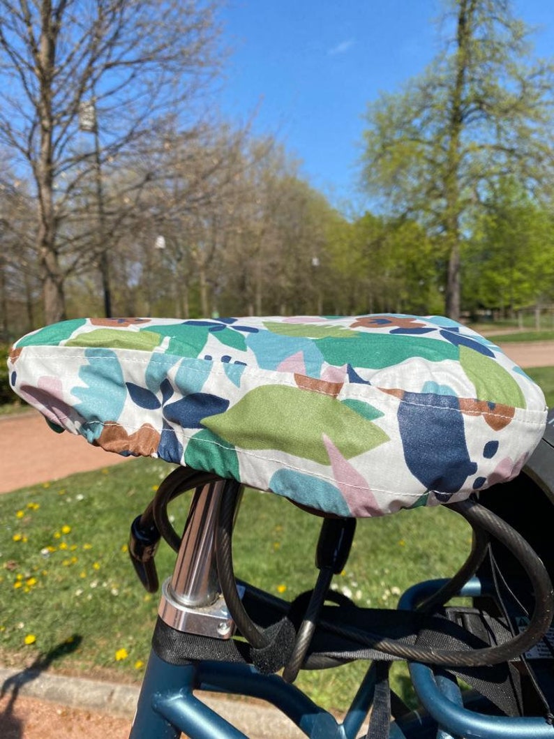 100% French waterproof bicycle saddle cover Végétal