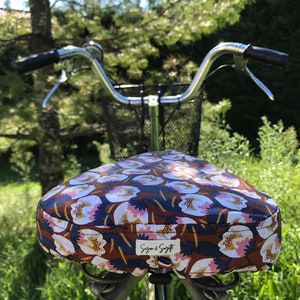 100% French waterproof bicycle saddle cover Fleurs bordeaux