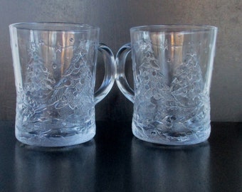 Vintage Clear Christmas Arcoroc USA clear glass 2 mugs,embossed Christmas tree mugs,8 oz tea,coffe mugs
