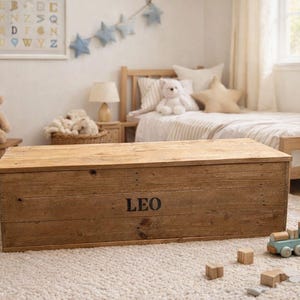 Personalized Rustic Storage Box with Hinged Lid - Medium Oak Stain