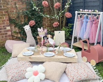 Gorgeous rustic picnic table ideal for children’s party’s or summer gatherings.