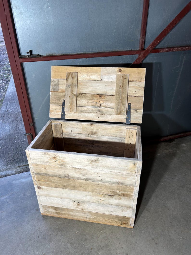 Large Rustic Storage Box With Hinged Lid. - Etsy UK