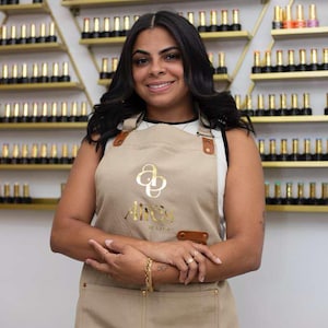Custom Logo Apron | Professional Apron for Nail Tech, Hairstylist, Barber, Beauty Salon & Spa
