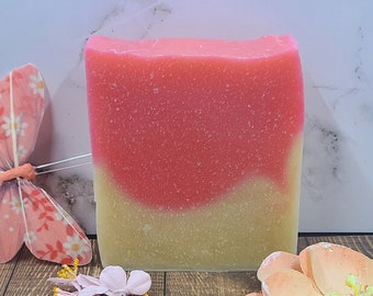 Luxurious Goat's Milk Shampoo Bar