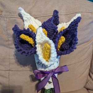 Calla Lily Bouquet Loom Knitting Pattern