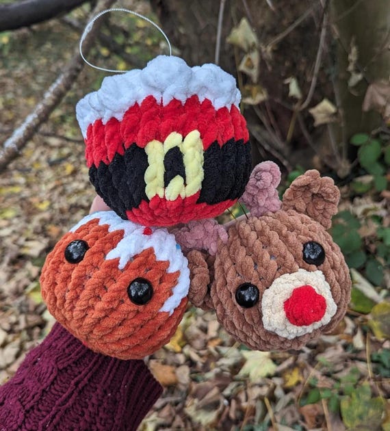 6 Set of Christmas Baubles Loom Knitting Pattern