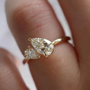 Pear Cut Toi Et Moi Moissanite Diamond Ring 14k Yellow Gold Wedding Ring Anniversary Gift Two-Stone Pear Cut Engagement Ring