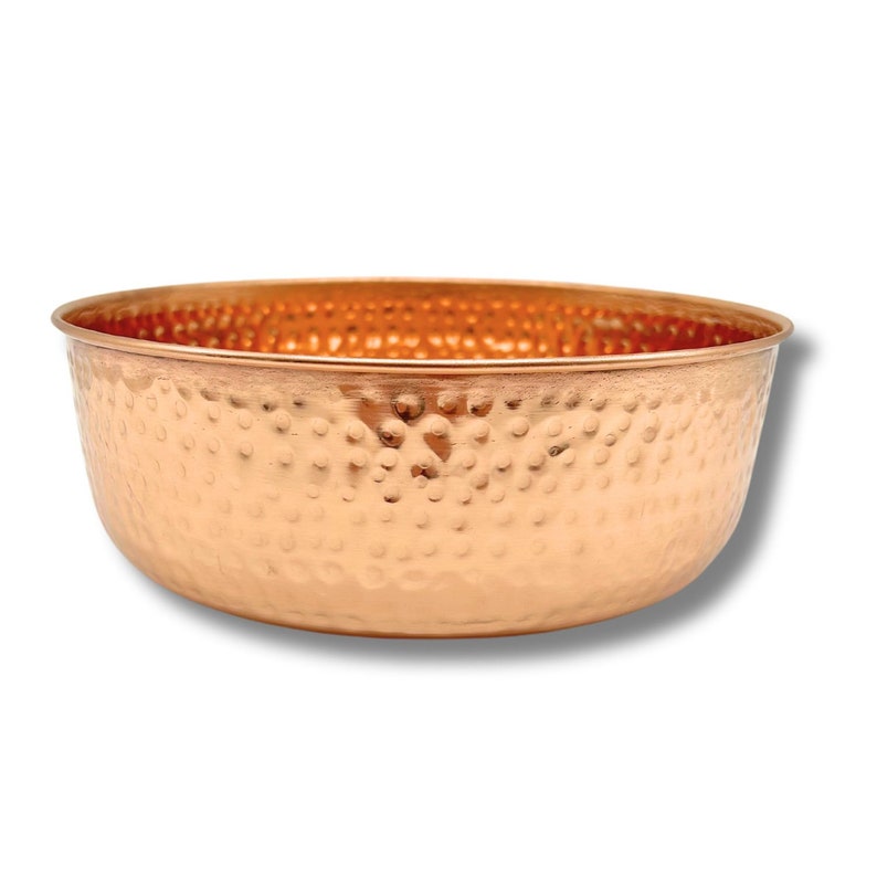 100% pure copper pet bowl. Hand hammered. Perfect for dogs and cats.