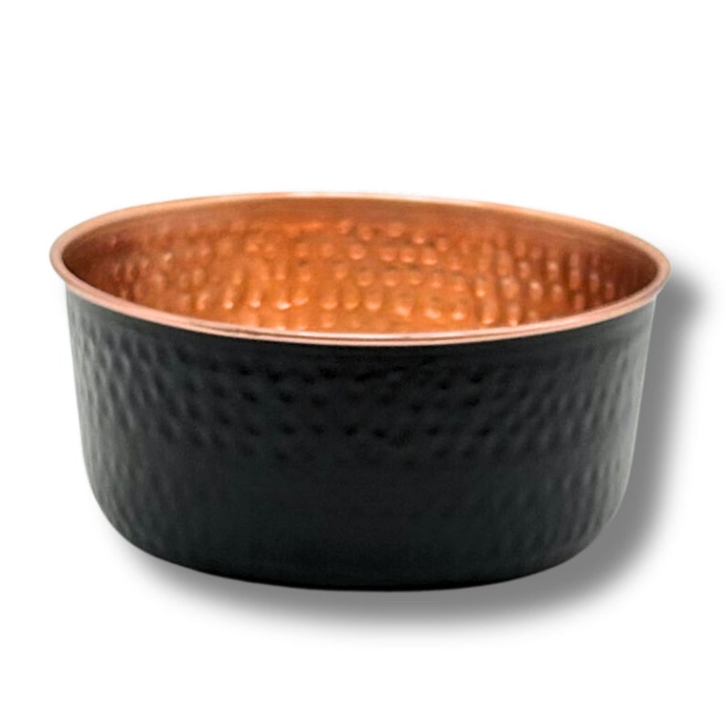 100% pure copper pet bowl. Hand hammered. Perfect for dogs and cats.