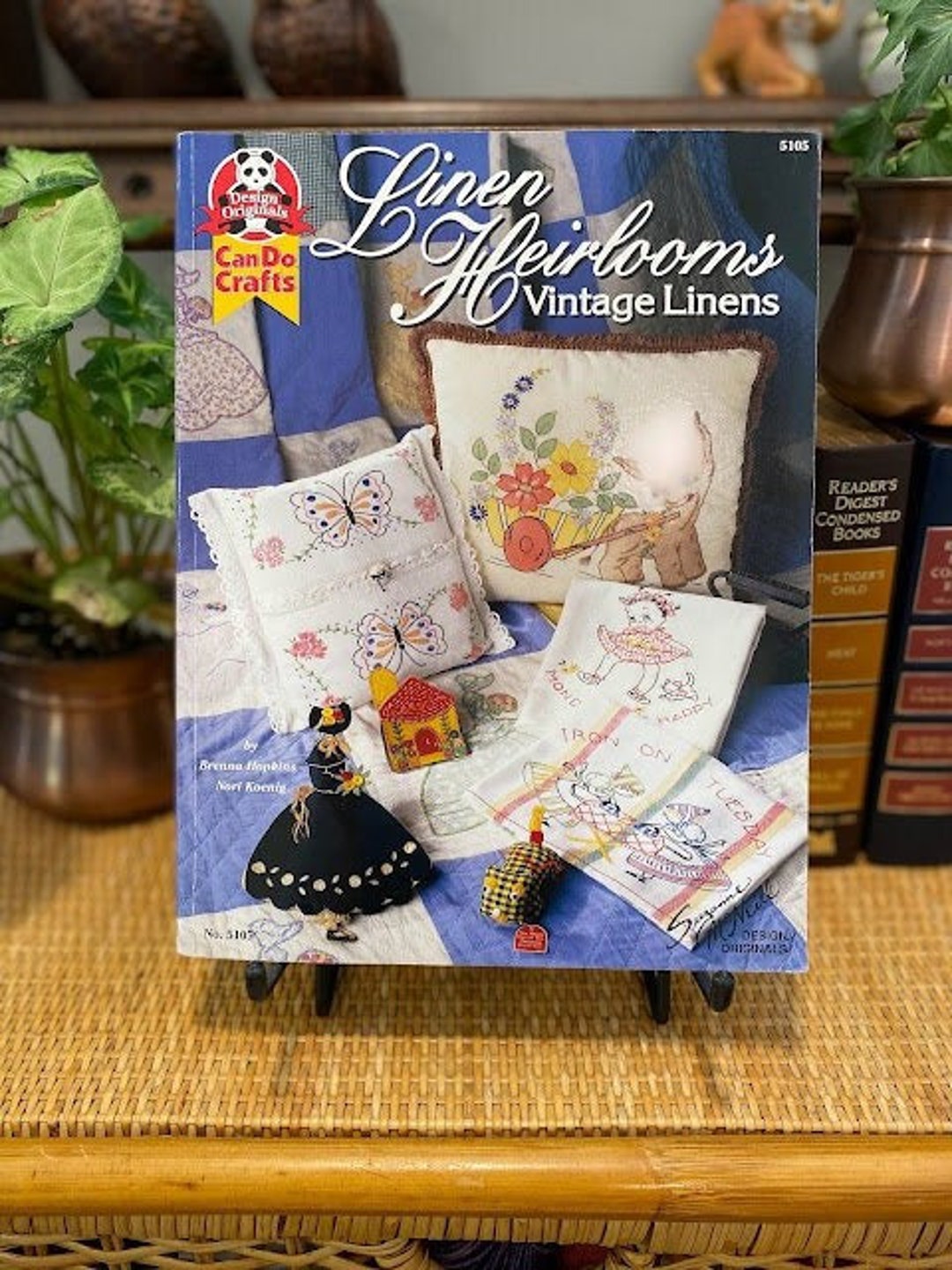 Linen Heirlooms Vintage Linens Embroidery Book - Copyright 2000, No ...