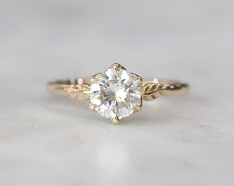 Ice Crushed 2 CT Round Cut Moissanite Diamond Ring 10K 14K 18K Solid White Yellow and Rose Gold Ring Leaf Shape Band Engagement Ring