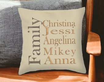 Almohada con nombres de familia
