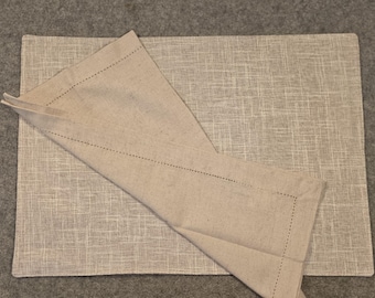 Manteles individuales de tela bordada: personalizados de lino y algodón. Combinan a la perfección con nuestras servilletas de cena.