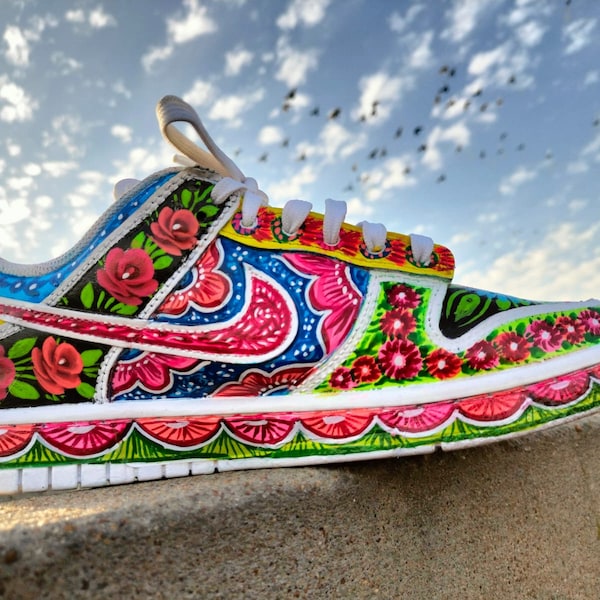 Pakistan truck art shoes | Unique truck art shoes | colorful women shoes | hand paint shoes | Pakistan truck art