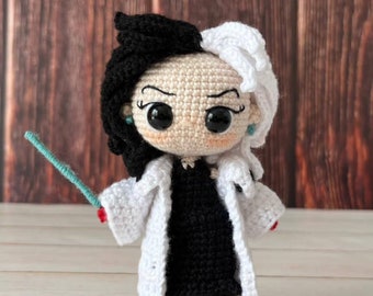 Amigurumi pattern. amigurumi pattern. Cruella. crochet pattern. fabric guide. pdf. esp/eng.