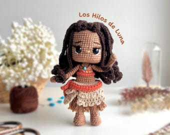 PDF document ESP/ENG. Amigurumi pattern. Polynesian princess amigurumi. Amigurumi doll pattern. Crochet pattern.