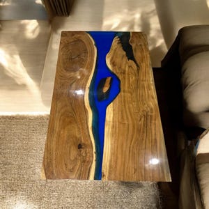 Handgemachter Live Edge Epoxidharz Esstisch Nach Maß Natürliche Akazien Holz Fluss Arbeitsplatte für Küche Konferenz Konferenzraum Möbel