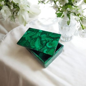 Malachit Box, Malachit Schmuckschatulle, Ringe Edelsteinsteinbox, Kristallbox Geschenkbox Chakrastein, Geschenk für Mädchen / Frauen