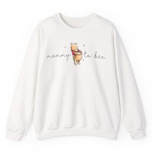 mommy to bee sweatshirt, Winnie the Pooh pregnancy sweatshirt, mom to be Winnie the Pooh sweatshirt, Winnie the Pooh pregnant sweatshirt