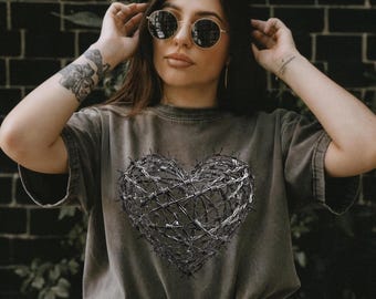 3D Stacheldraht Herz T-Shirt, Gothic Herz T-Shirt, Gothic Herz T-Shirt, Grunge Herz T-Shirt, Comfort Colors Grunge T-Shirt