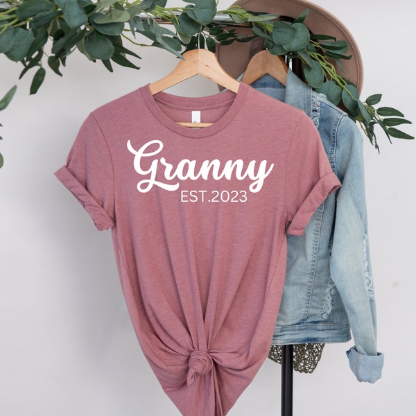 GRANNY EST 2023, Granny Shirt, Granny Gift, Granny Sweat shirt, pregnancy announcement, new Granny gift, grandma gift Granny Sweatshirt Gift