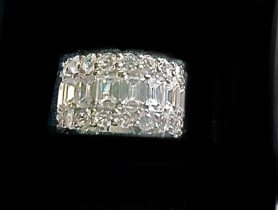 Italo white sapphire outlet