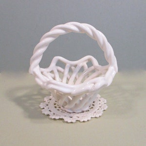 Vintage White Porcelain Miniature Basket Figurine . Elegant Open Weave Lattice Flower Basket Bowl with Handle. Shabby Chic Small Basket Vase