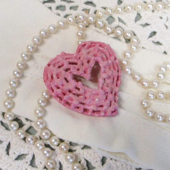 Vintage Pink Heart Brooch Pin . Sweet Shabby Chic… - image 8