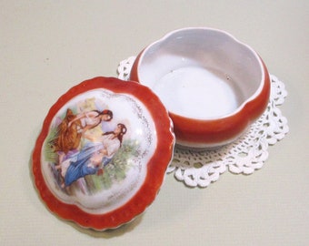 Vintage Victorian Ladies Jewelry Trinket Box ~ Hand-Painted  Porcelain Collectible Footed Ring Box ~ Made in Japan