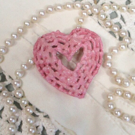 Vintage Pink Heart Brooch Pin . Sweet Shabby Chic… - image 6