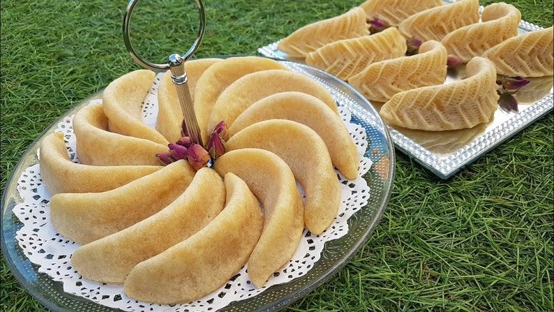 Moroccan Cookies: Gazelle Ankles كعب الغزال, Also Known in French as ...