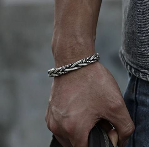 Simple Stainless Vintage Steel Twisted Woven Bracelet For Men Silver Colour Cuff Opening Wrist Cuff Bangle Unisex Exquisite Jewellery