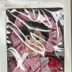 Gorham Dolls, Red Riding Hood, Musical, 16&quot; tall, Porcelain, Hand Painted, Brand New