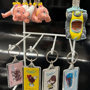 Key Chains Roger Rabbit Bennie Taxi Baby Herman, Disney, Who Framed Roger Rabbit, 4 different raisins key chains, Brand New, never used
