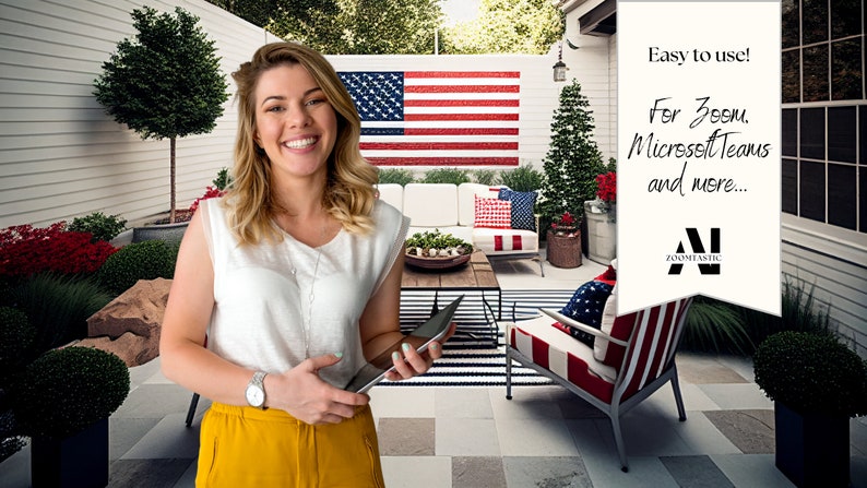 Puede incluir: Una mujer sonr&iacute;e mientras sostiene una tableta frente a un patio con una bandera estadounidense en la pared. El texto en el cartel blanco dice "F&aacute;cil de usar! Para Zoom, Microsoft Teams y m&aacute;s..." El cartel tambi&eacute;n tiene el logotipo "AI Zoomtastic".