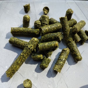 ORGANIC Alfalfa pellets USDA ORGANIC garden  fertilizer pp, pet feed , forage