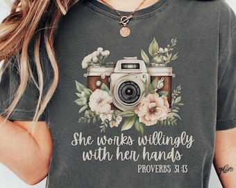 Camisa de fotógrafo Comfort Colors® Camisa de fotografía bohemia Regalo de fotógrafo Logotipo de fotógrafo Camisa de cámara Regalos de estudio Amante de las cámaras Boda