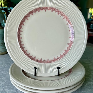 Set of 4 dinner plates Staffordshire Shenango red