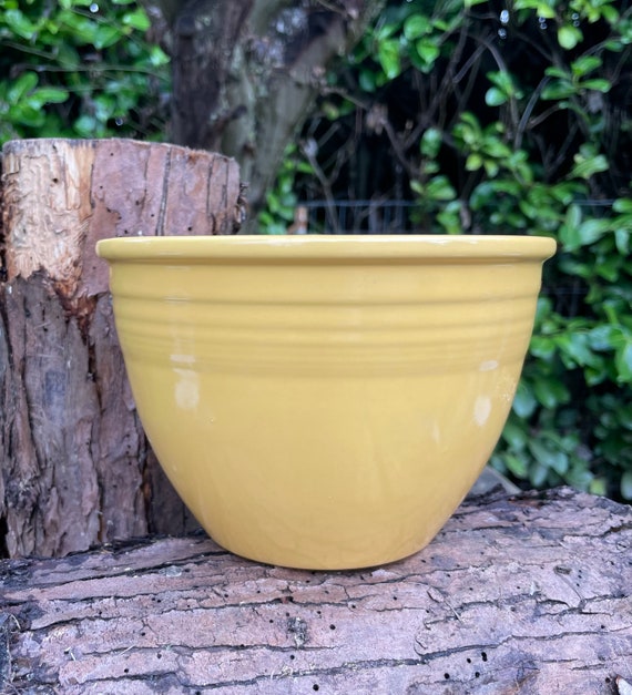Fiestaware #3 Nested Mixing Bowl Vintage 1940's Fiesta Yellow - Main Image